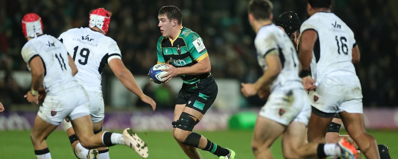 Tom Lockett for Northampton Saints scores against Toulon.