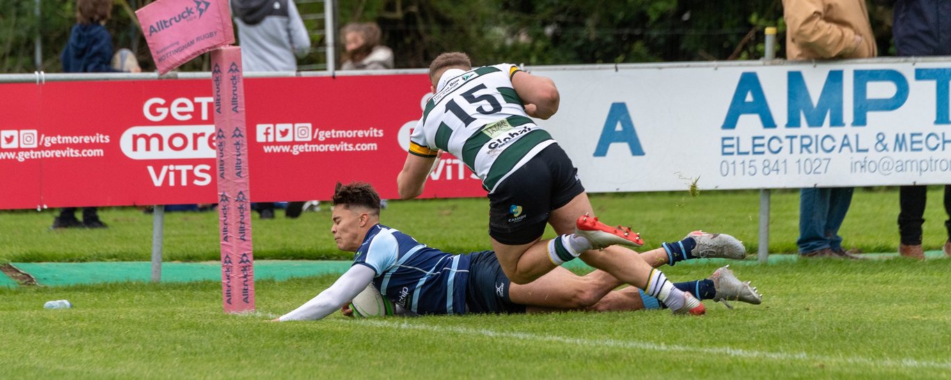 Saints' Josh Gillespie scores a try for Bedford