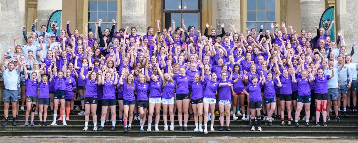 Loughborough Lightning players coach at Stowe School