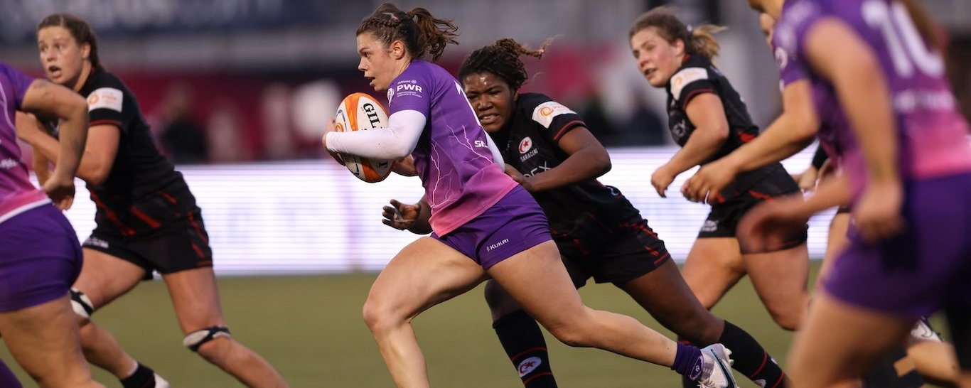 Helena Rowland attacks for Loughborough Lightning against Saracens.