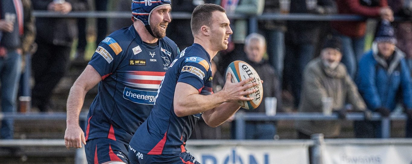 Tom James in action for Doncaster Knights