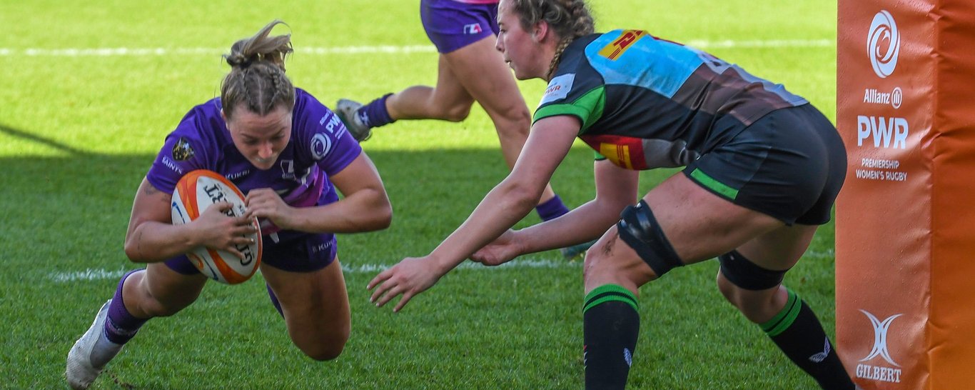 Megan Davey scores for Loughborough Lightning