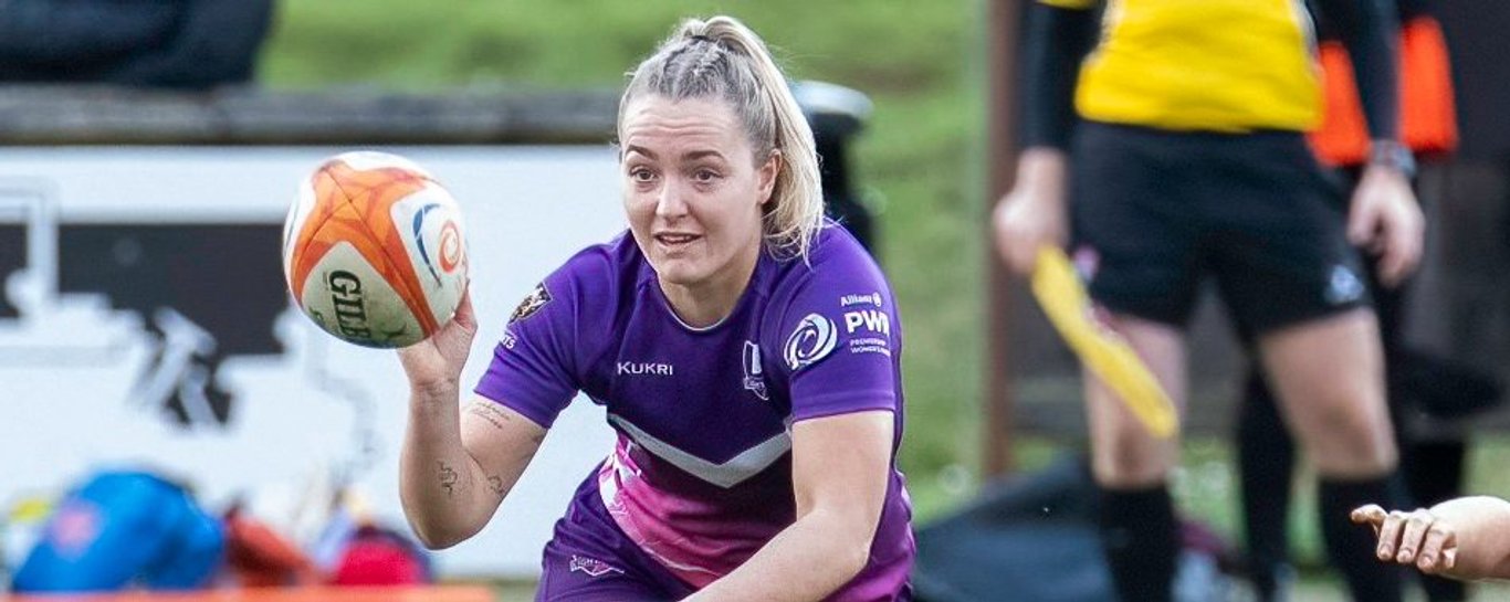 Megan Davey for Loughborough Lightning.