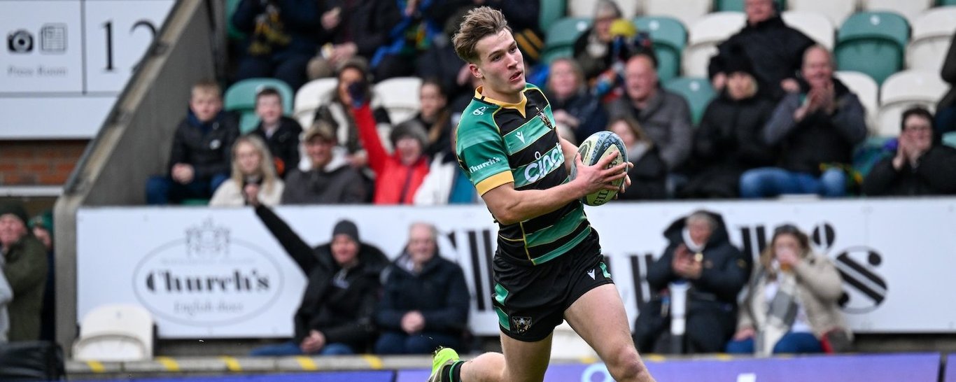 Will Glister of Northampton Saints playing against DHL Stormers.