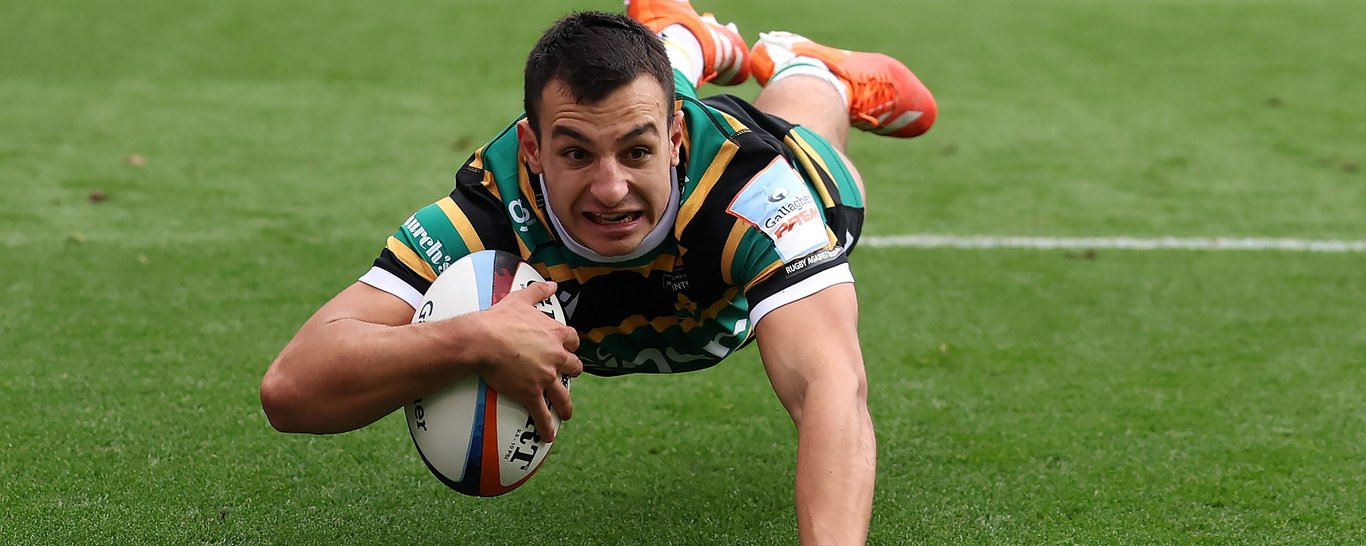 Edoardo Todaro of Northampton Saints.