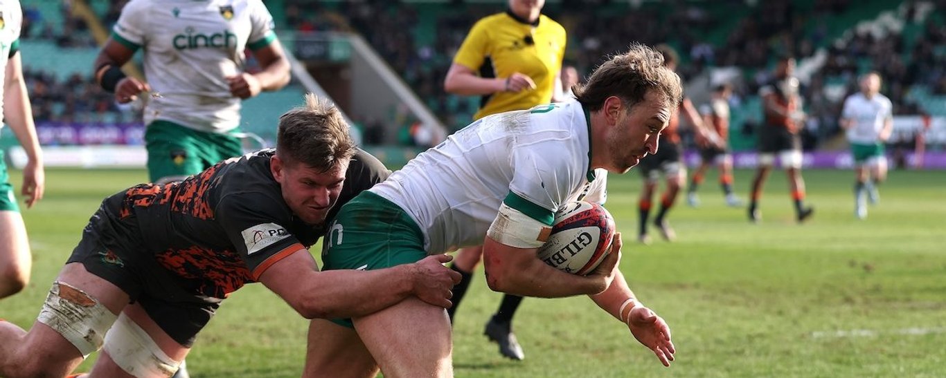 James Ramm scores against Ealing Trailfinders.