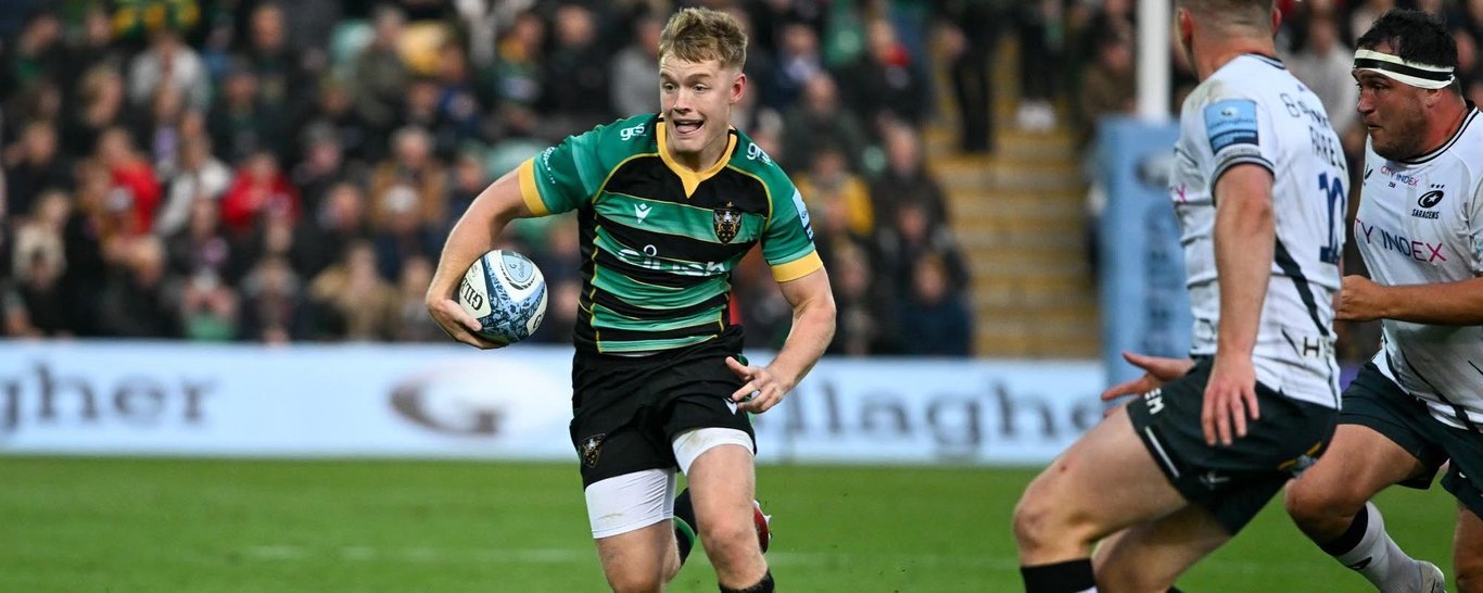 Fin Smith of Northampton Saints.