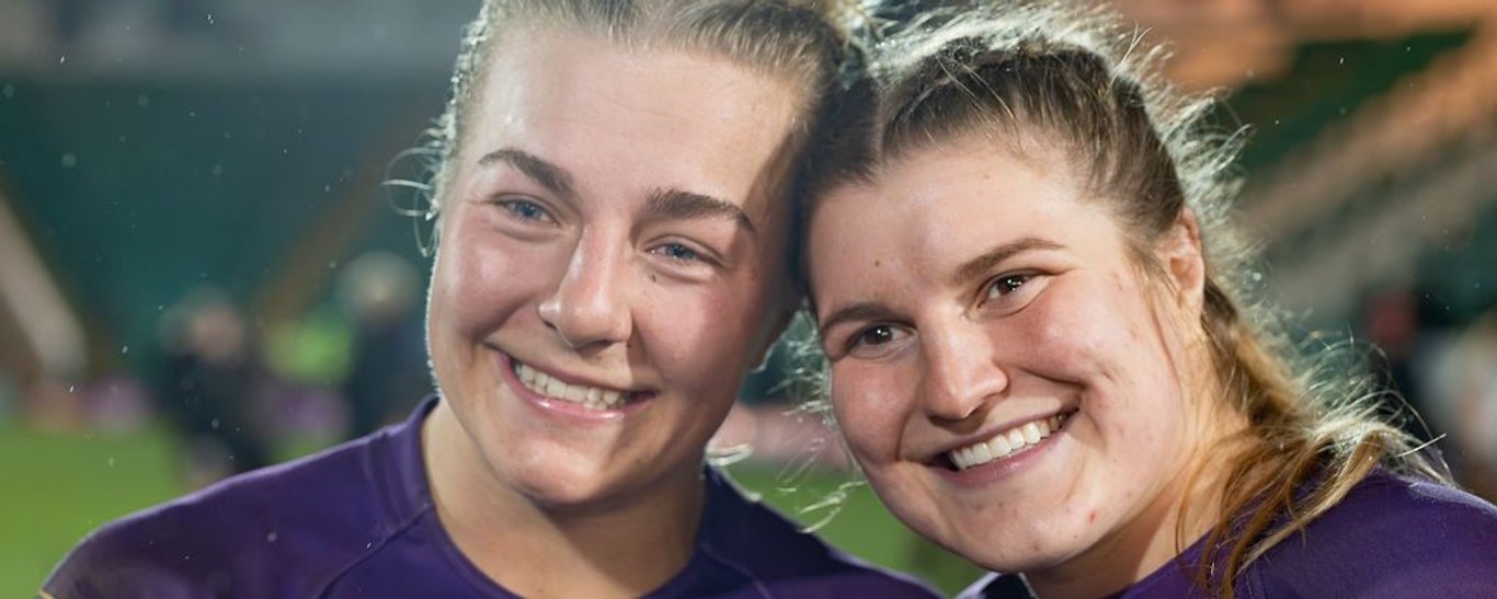 Courtney Holtkamp and Abby Duguid of Loughborough Lightning.