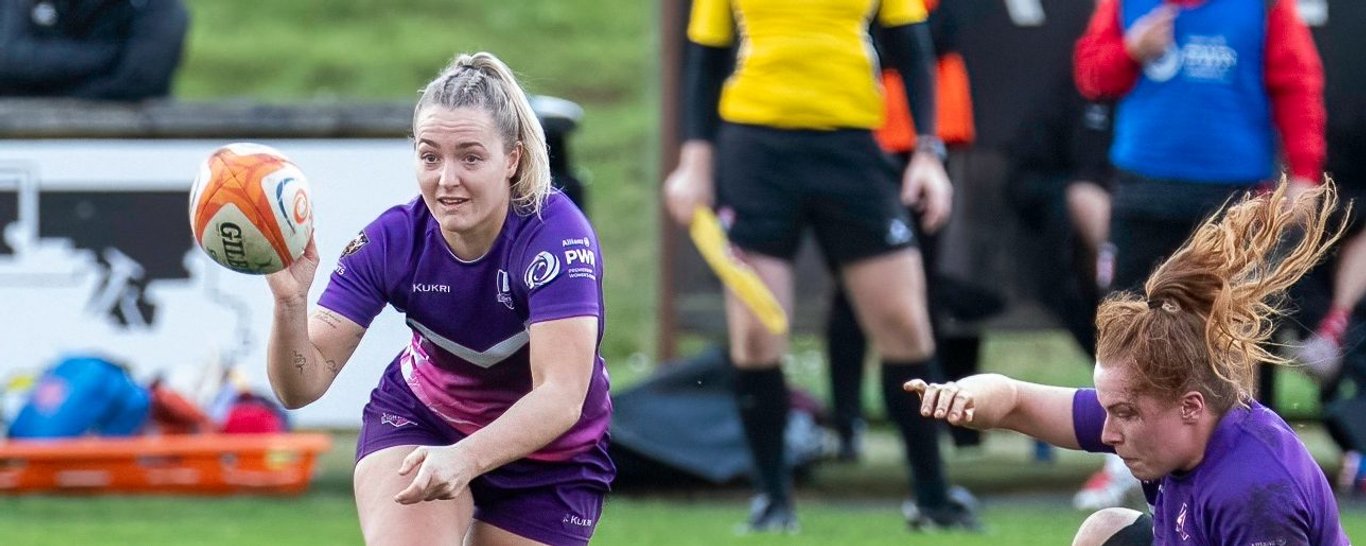 Megan Davey for Loughborough Lightning.