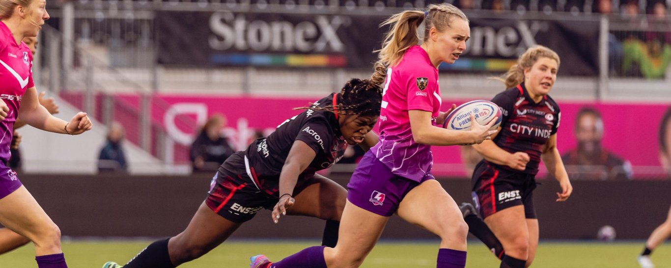 News  Emily Scarratt signs new Loughborough Lightning contract