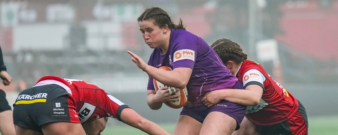 Anne Young of Loughborough Lightning against Gloucester-Hartpury.