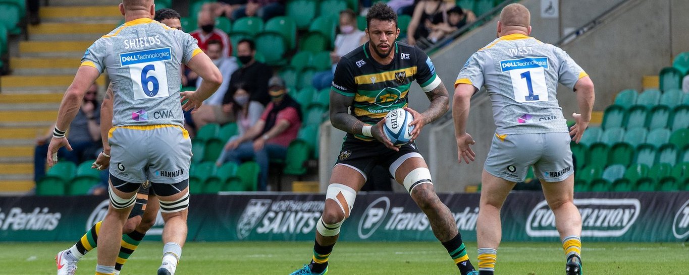 Courtney Lawes in action for Northampton Saints against Wasps