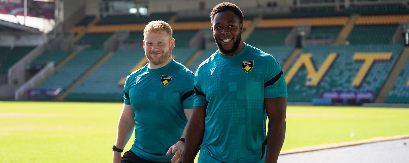 Robbie Smith and Emmanuel Iyogun of Northampton Saints