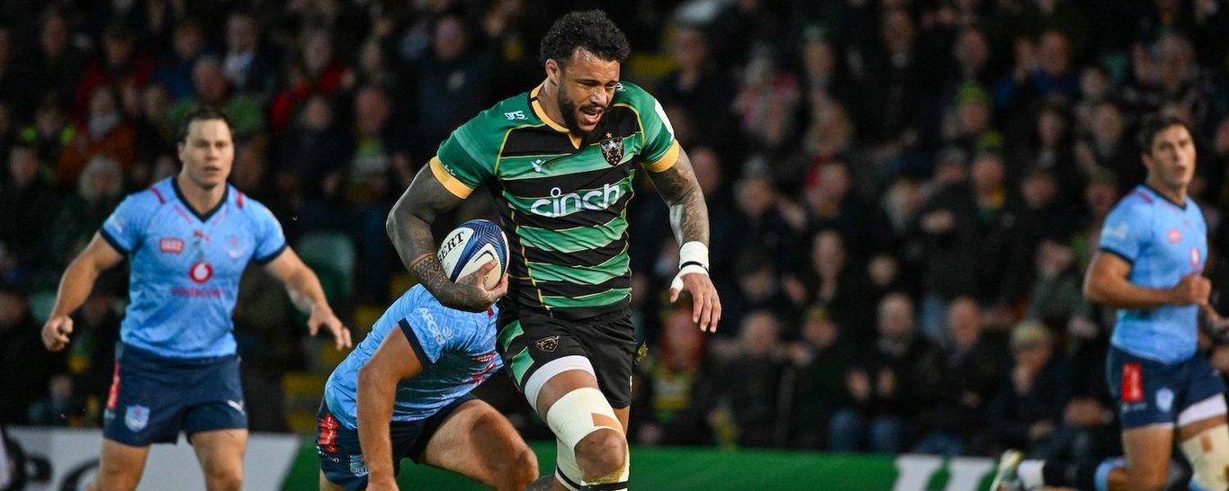 Courtney Lawes in action for Northampton Saints against Bulls.