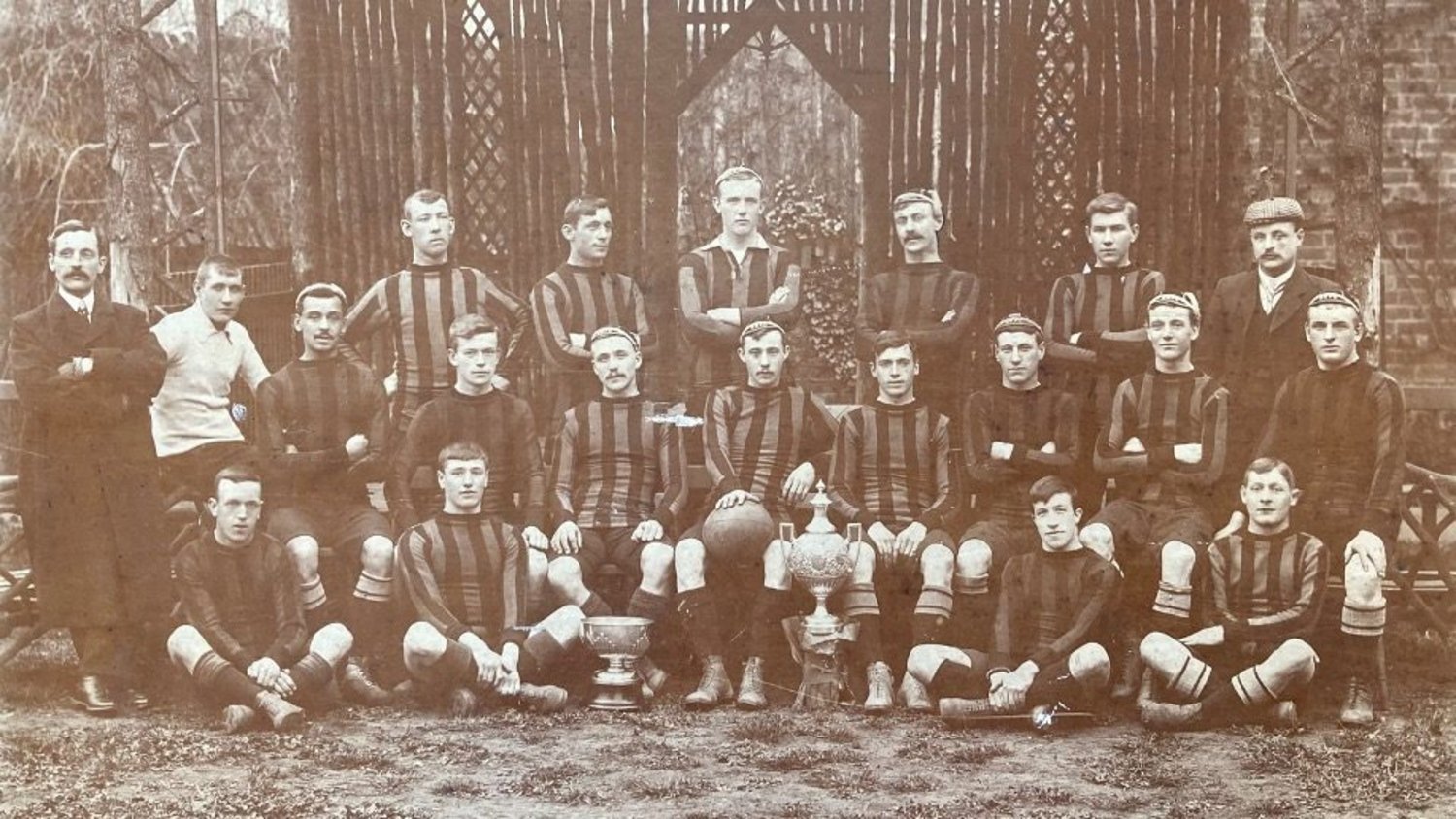 Frank Anderson can be seen in Northampton’s A team photos from the early 1900s.