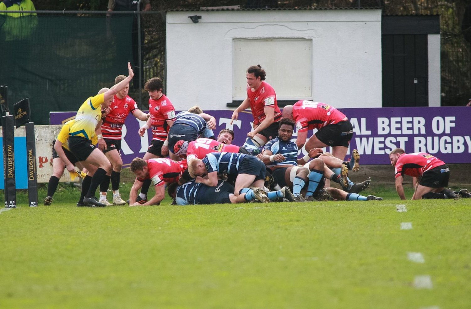 Blues' Jacob Fields scores a try for Bedford.