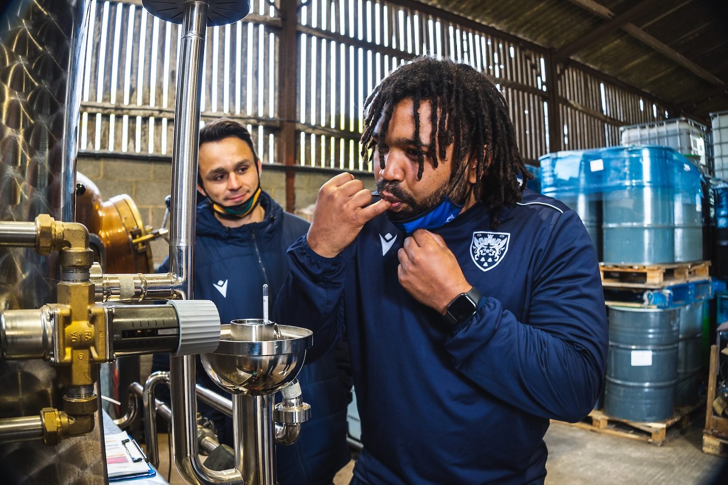 Saints’ players were on hand to help bottling and labelling the limited-edition Gin