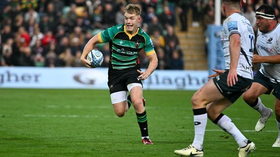 Fin Smith of Northampton Saints.