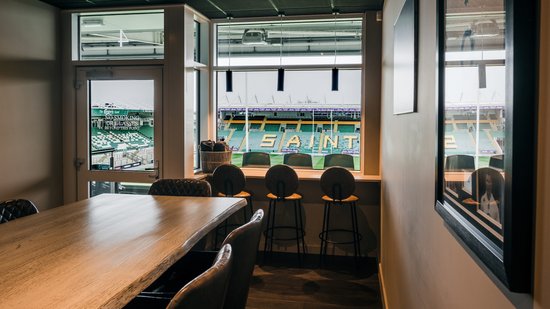 Our Executive Boxes all benefit from outstanding views of the pitch and offer an exclusive space for 10 to 24 guests to soak up the unique cinch Stadium at Franklin’s Gardens atmosphere.