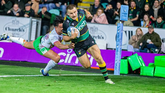 Ollie Sleightholme scores against Harlequins