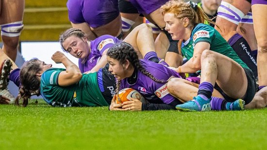 Kathryn Treder scores for Loughborough Lightning against Trailfinders Women.