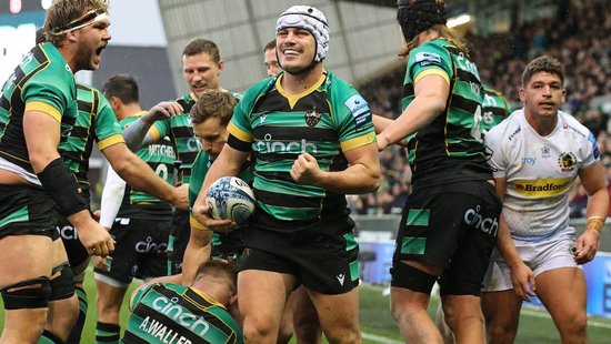 Northampton Saints celebrate a try