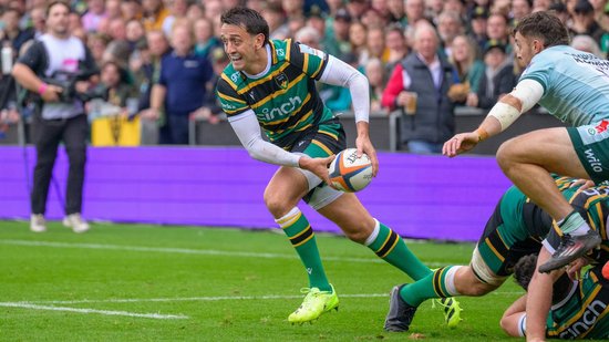 Alex Mitchell has signed a new contract with Northampton Saints