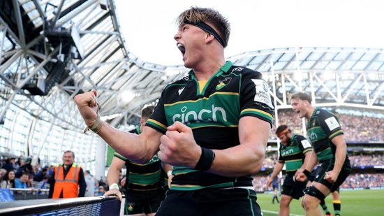 Northampton Saints celebrate victory over Leinster.