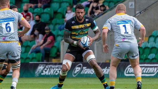 Courtney Lawes in action for Northampton Saints against Wasps