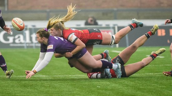 Carmela Morrall of Loughborough Lightning against Gloucester-Hartpury.