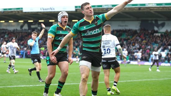 Northampton Saints celebrate a try