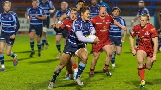 Saints' Josh Gillespie on the charge for Bedford Blues