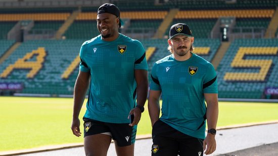 Chunya Munga and Ollie Sleightholme of Northampton Saints