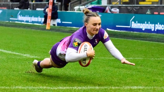 Krissy Scurfield scores for Loughborough Lightning