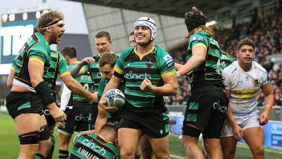 Northampton Saints celebrate a try