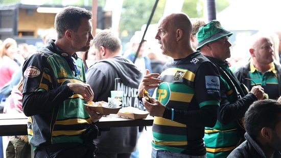 Northampton Saints supporters