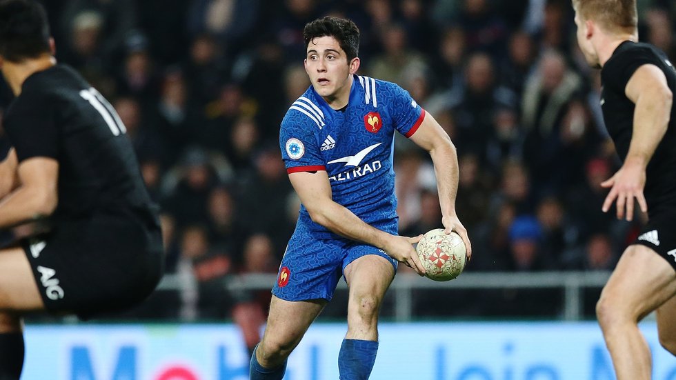 Anthony Belleau has signed for Northampton Saints.