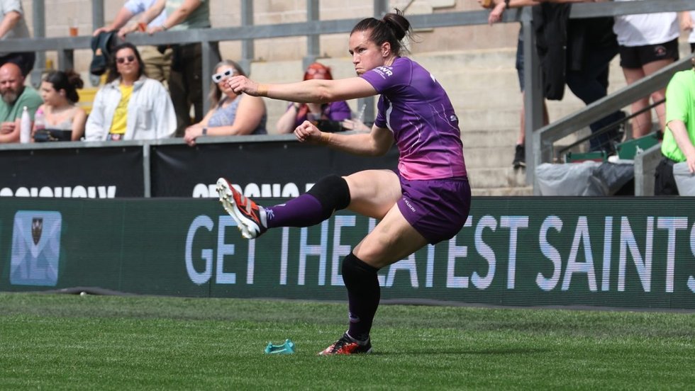 Emily Scarratt of Loughborough Lightning.